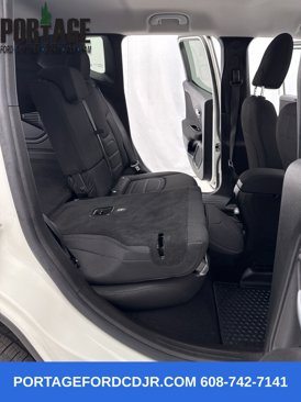 Used 2021 Jeep Renegade Latitude w/ Convenience Group image 38