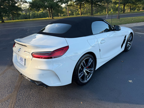 Used 2022 BMW Z4 M40i w/ Premium Package image 10