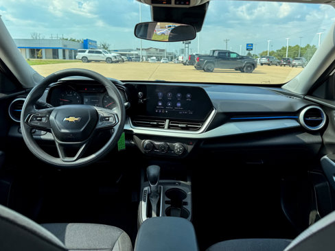 Used 2024 Chevrolet Trax LS image 11