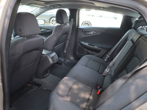 Used 2024 Chevrolet Malibu LT image 25
