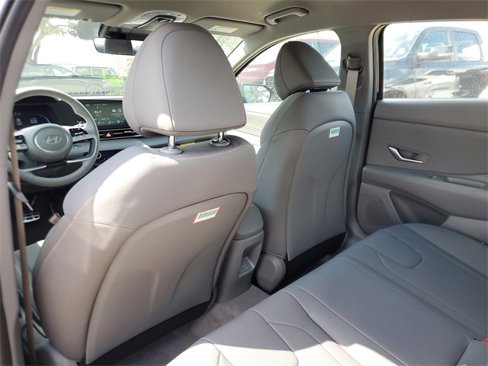 New 2025 Hyundai Elantra Sport image 9
