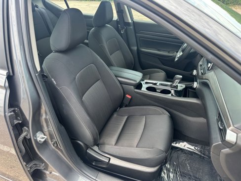 Used 2024 Nissan Altima 2.5 SV image 35