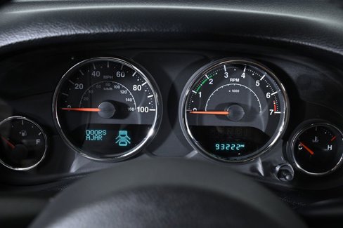 Used 2015 Jeep Wrangler Unlimited Sahara w/ Dual Top Group image 14
