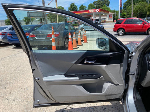 Used 2017 Honda Accord LX image 8
