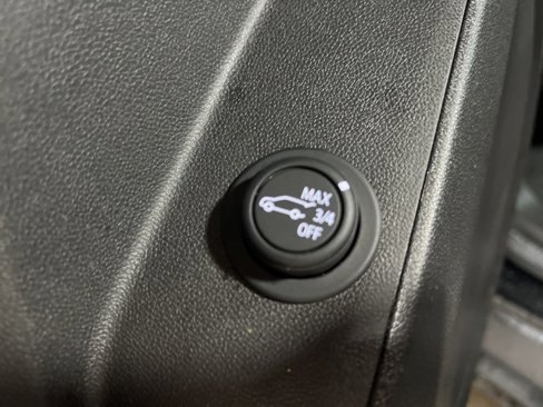 Used 2024 Chevrolet Equinox RS w/ LPO, Floor Liner Package image 11
