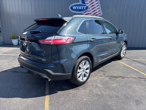 Used 2019 Ford Edge Titanium w/ Cold Weather Package image 5