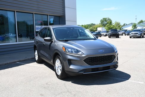 Used 2022 Ford Escape SE w/ Cold Weather Package image 9