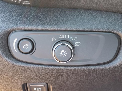 Used 2023 Chevrolet Blazer LT image 18