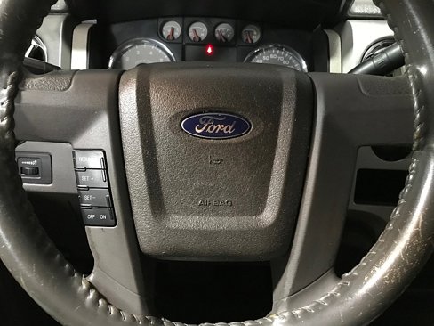Used 2010 Ford F150 XLT image 23