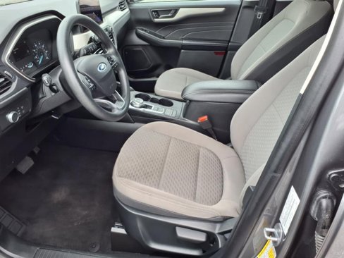 Used 2022 Ford Escape SE image 10