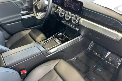 Certified 2024 Mercedes-Benz EQB 300 4MATIC image 16
