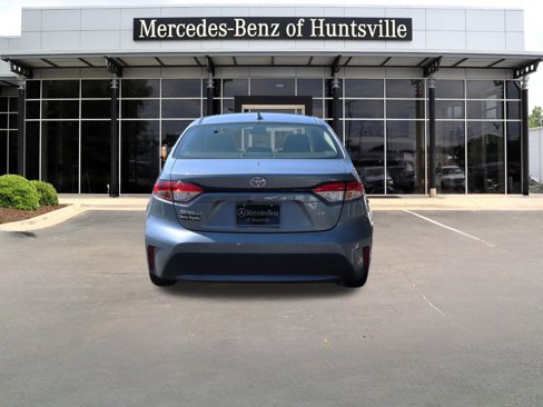 Used 2022 Toyota Corolla LE image 4