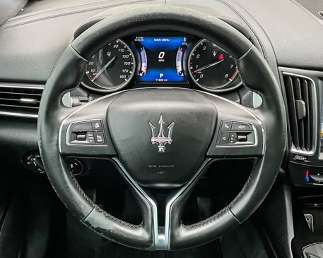 Used 2017 Maserati Levante S image 11