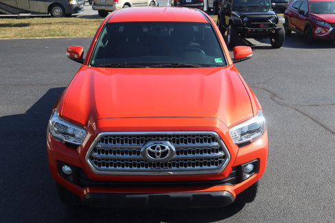 Used 2016 Toyota Tacoma TRD Off-Road image 4