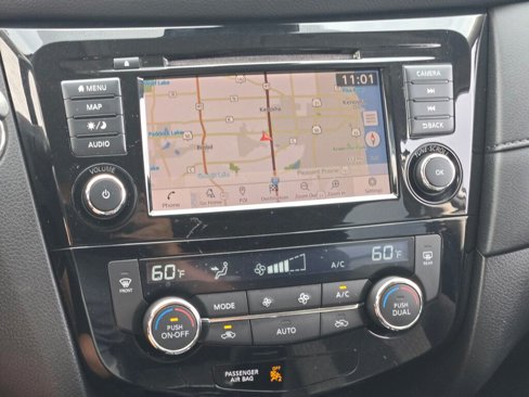 Used 2019 Nissan Rogue SV w/ Sun & Sound Touring Package image 20