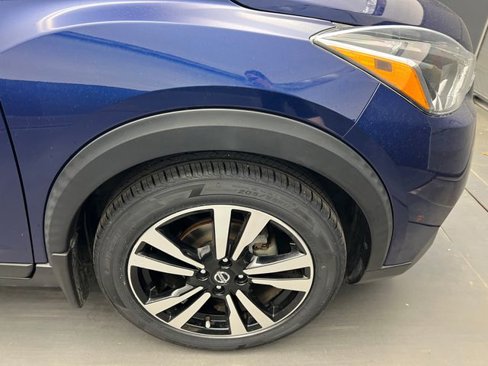 Used 2020 Nissan Kicks SR image 12