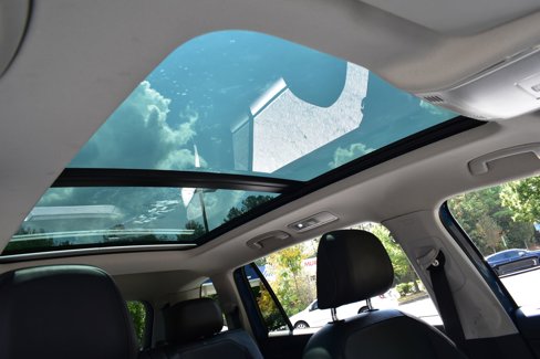 Used 2019 Volkswagen Tiguan S image 32