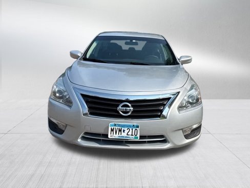 Used 2013 Nissan Altima 2.5 S image 2