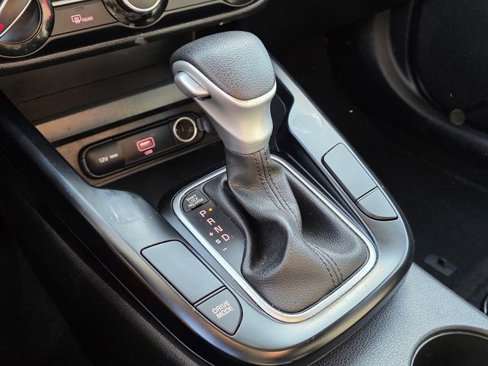Used 2022 Kia Soul LX w/ Technology Package image 28
