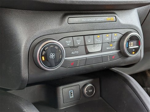 Used 2020 Ford Escape SE image 21