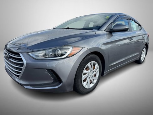 Used 2018 Hyundai Elantra SE image 2