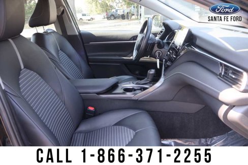 Used 2024 Toyota Camry SE image 37