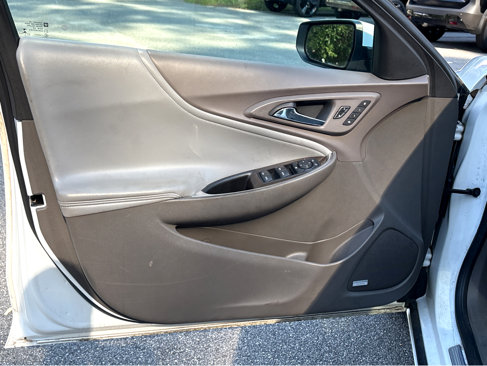Used 2017 Chevrolet Malibu Premier w/ Premier Sun and Wheel Package image 21