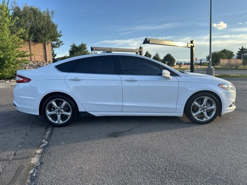 Used 2015 Ford Fusion SE image 10