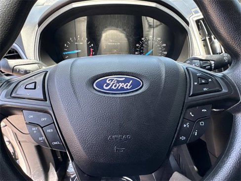 Certified 2020 Ford Edge SE image 18