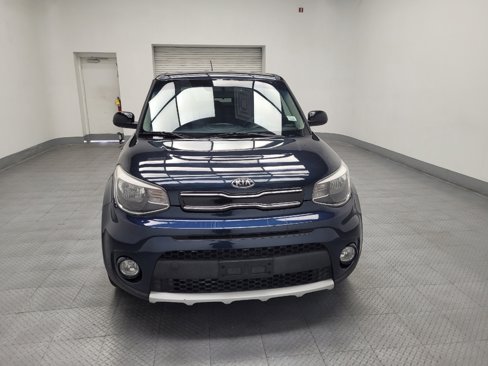 Used 2017 Kia Soul + image 14