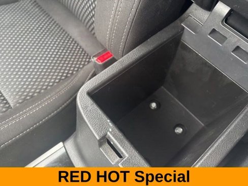 Used 2020 Mitsubishi Outlander ES image 25
