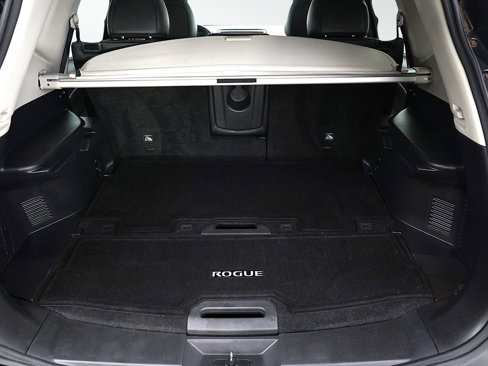 Used 2016 Nissan Rogue SL image 9