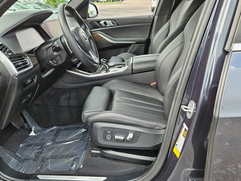 Used 2022 BMW X5 sDrive40i w/ Premium Package image 12