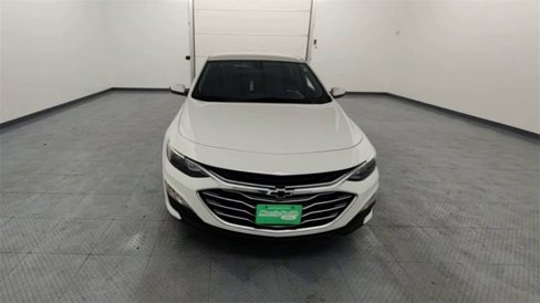 Used 2020 Chevrolet Malibu LT w/ Leather Package image 3