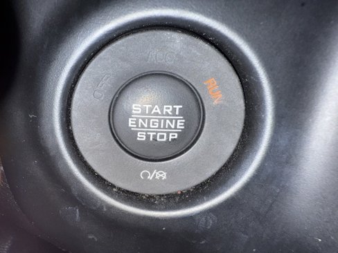 Used 2021 Jeep Wrangler Unlimited Sport image 23