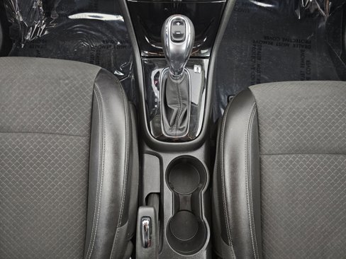 Used 2021 Buick Encore Preferred image 33