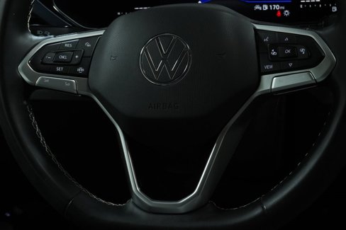 Used 2022 Volkswagen Taos SE image 11