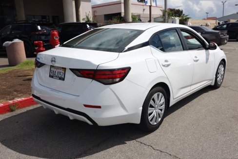 Used 2022 Nissan Sentra S w/ Trunk Package image 4