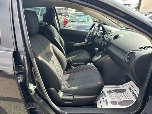 Used 2013 MAZDA MAZDA2 Touring image 31