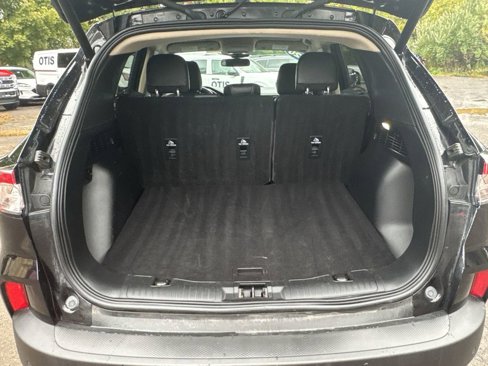 Used 2020 Ford Escape Titanium image 23