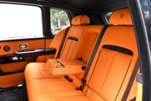 New 2025 Rolls-Royce Cullinan image 10