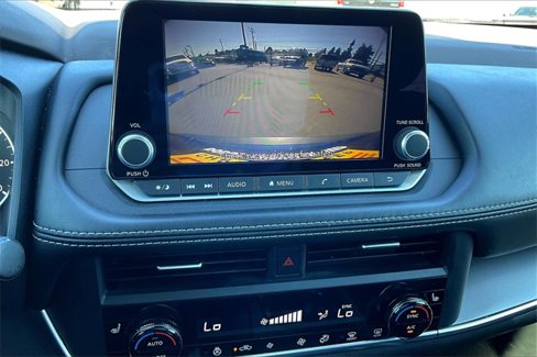 Used 2023 Nissan Rogue SV image 21