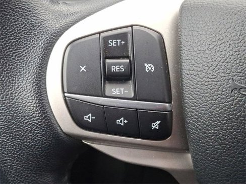 Certified 2022 Ford Explorer XLT image 17