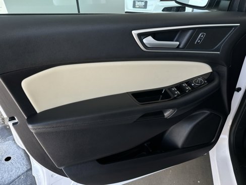 Used 2019 Ford Edge SEL w/ Equipment Group 201A image 12