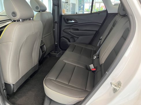 Certified 2024 Chevrolet Trax ACTIV w/ Sunroof Package image 28