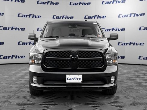 Used 2016 RAM 1500 Express w/ Black Ram 1500 Express Group image 9