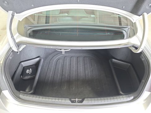 Used 2020 Hyundai Sonata Limited w/ Preferred Accessory Package image 16