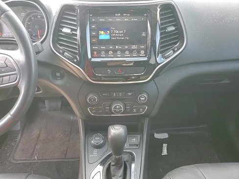 Used 2019 Jeep Cherokee Limited image 19
