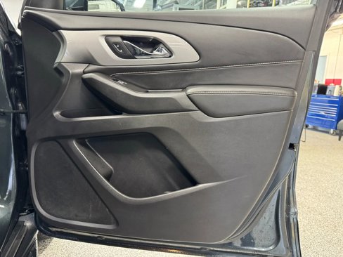 Used 2018 Chevrolet Traverse LT image 32