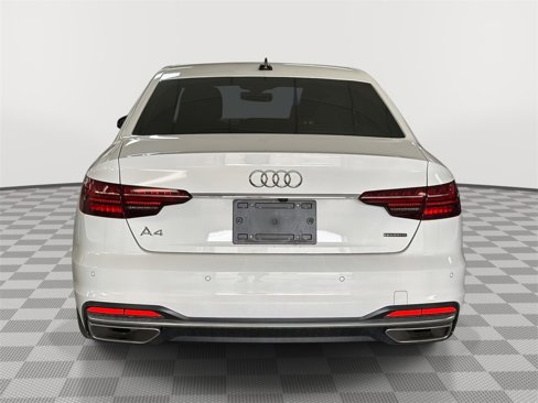 Used 2022 Audi A4 2.0T Premium Plus w/ Premium Plus Package image 4